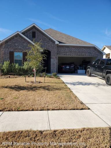 Main picture of 532 Merlin Ln