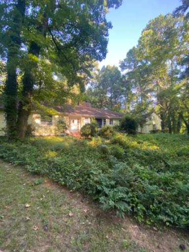 Main picture of 917 Greenwood Rd