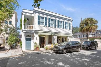 Main picture of 62 Queen St