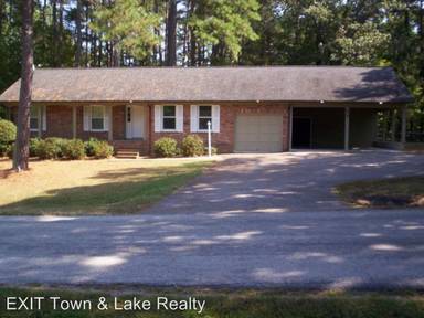 Main picture of 216 Tanglewood Dr