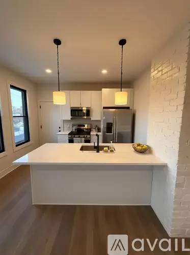 Main picture of 8022 Kercheval St