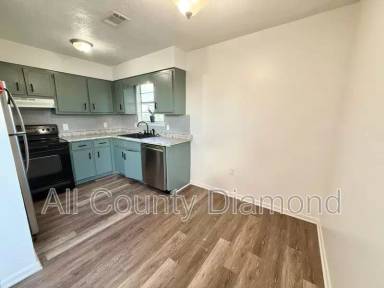 Main picture of 506-510 N 11th St Apartments