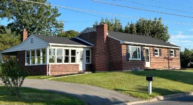 Main picture of 408 Long Ln