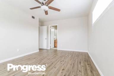 Main picture of 4701 W Escuda Dr
