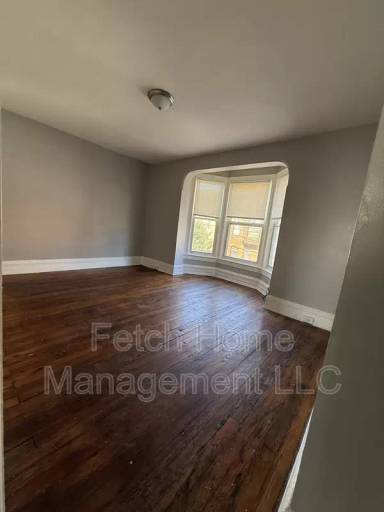 Main picture of 106 S Pershing Ave