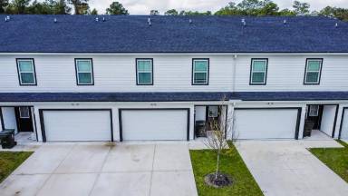 Main picture of 4016 Pine Hill Pt