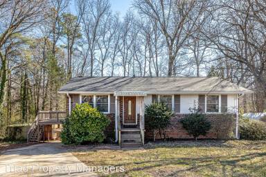 Main picture of 2301 Markland Dr