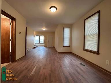 Main picture of 640 Charles Ave