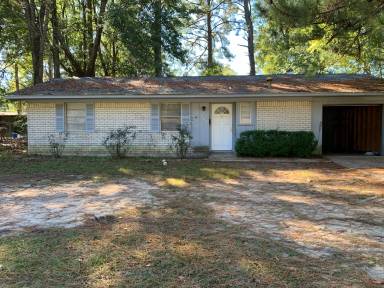 Main picture of 303 Cartwright Dr