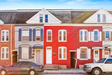 Main picture of 582 Company St