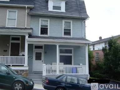 Main picture of 612 Montclair Ave