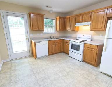 Main picture of 13 Pine Shadow Ct