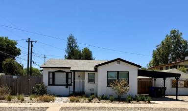 Main picture of 438 E Maple St