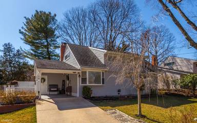 Main picture of 1607 Bradley Ave
