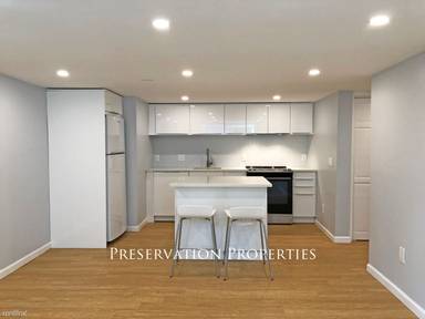 Main picture of 1546 Washington St