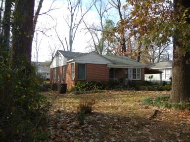 Main picture of 2808 Oak St