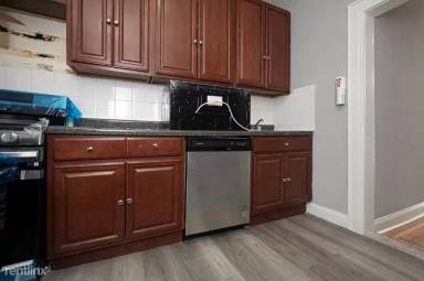 Main picture of 5307 Palisade Ave