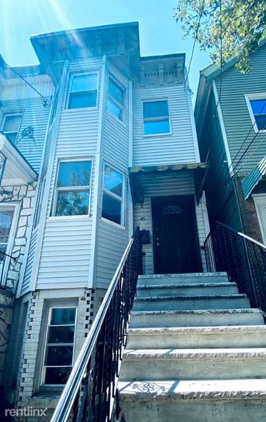 Main picture of 44 Stevens Ave