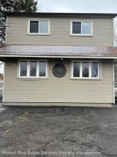 Main picture of 46 Center Rd