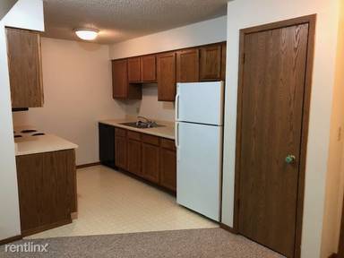 Main picture of Oakcrest Condominiums