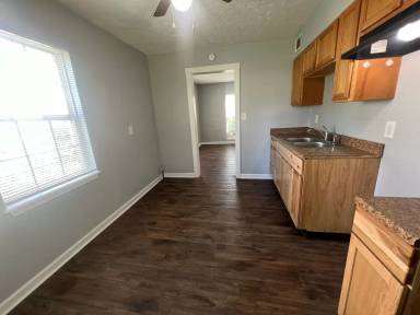 Main picture of 1731 Sonne Ave
