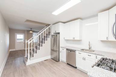Main picture of 118 W Hector St