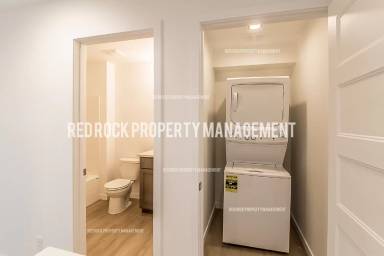 Main picture of 1122 N Davis Ln