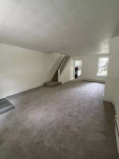 Main picture of 398 Valley Rd