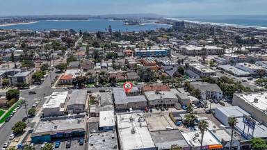 Main picture of 1050 Hornblend St