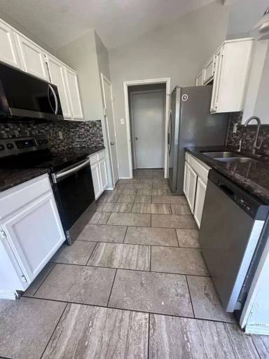 Main picture of 222 Lydia Cir