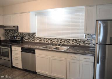 Main picture of 67 Brees Blvd