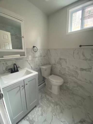 Main picture of 128 S Welles St