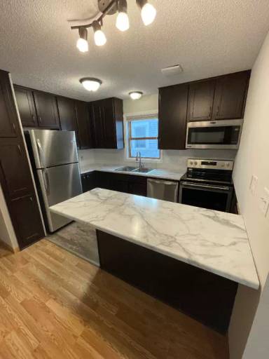 Main picture of 1661 Selby Ave