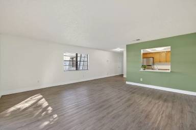 Main picture of 2517 S 17th St