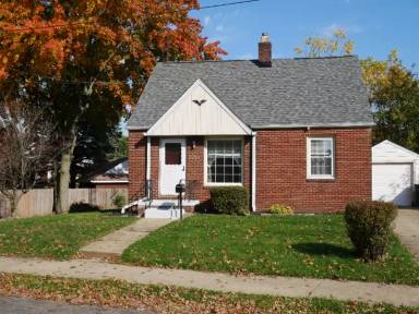 Main picture of 2520 Daleford Ave NE