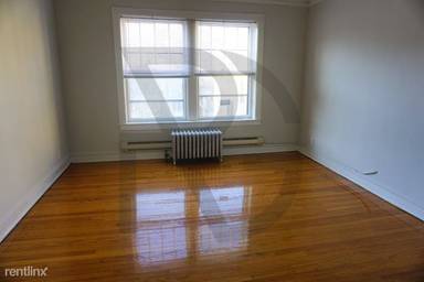 Main picture of 1115 W Oakdale Ave