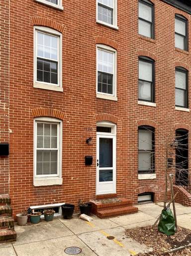 Main picture of 1138 Riverside Ave