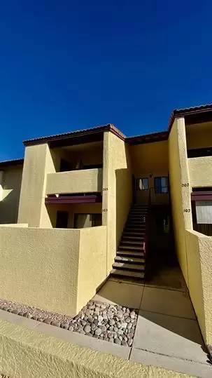 Main picture of 2160 N Pantano Rd