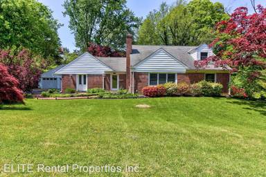 Main picture of 211 Martroy Ln