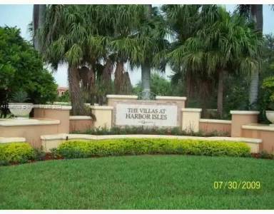 Main picture of Villas At Harbor Isles