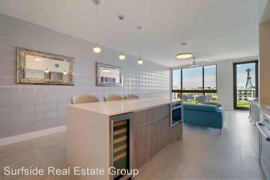 Main picture of 111 SE 1st Ave