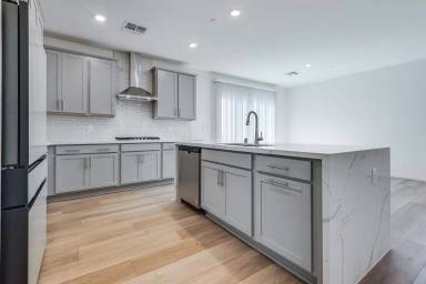 Main picture of 1609 Crowned Eagle St