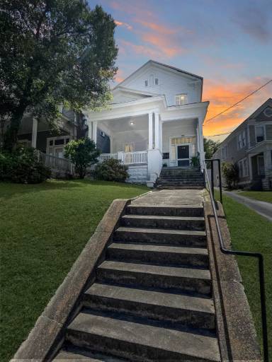 Main picture of 928 Magnolia St