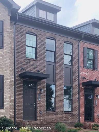 Main picture of 228 Linestowe Dr