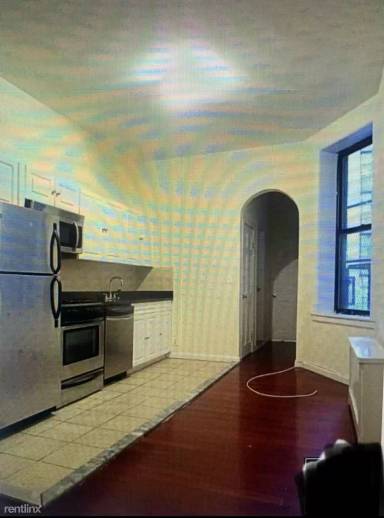 Main picture of 119 W 104th St