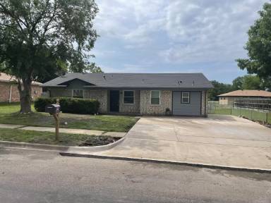 Main picture of 218 Colorado St