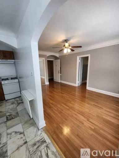 Main picture of 317 S Oak Park Ave