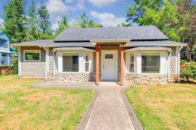 Main picture of 33732 SE Hudson Rd