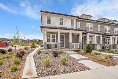 Main picture of 9719 Browns Peak Cir