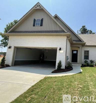 Main picture of 130 John Deere Way